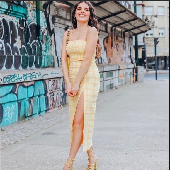 Zara blogger favorite plaid midi skirt - Picture 9 of 13